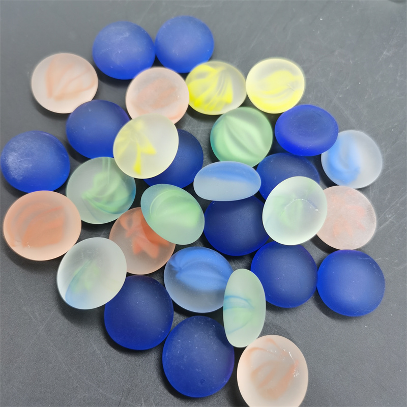 Supply frosted glass flat beads for landscape design, bulk decoration, and landscaping glass beads