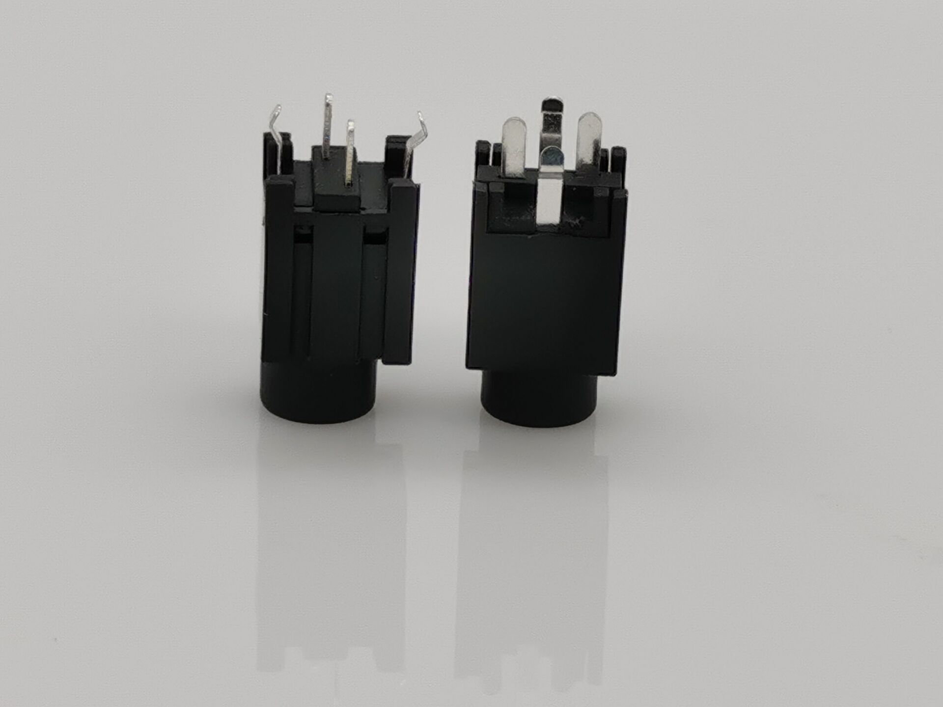 3.5mm headphone socket plug-in PJ-342 four pin DIP with detection switch pin vertical three-level audio socket