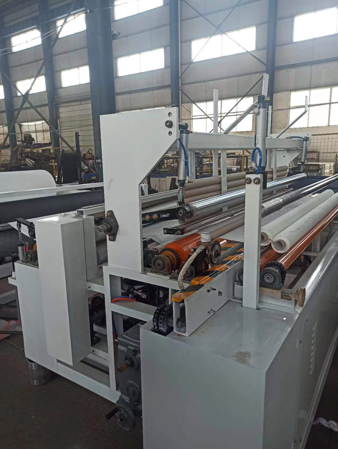 Guangmao Rewinding Machine 1880 Small Fully Automatic Paper Rolling Production Equipment Napkin Paper Extraction, Cutting, and Packaging