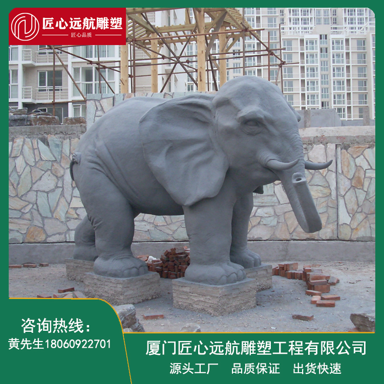 Customized manufacturer of simulated fiberglass animal horse sculptures in shopping malls and courtyards