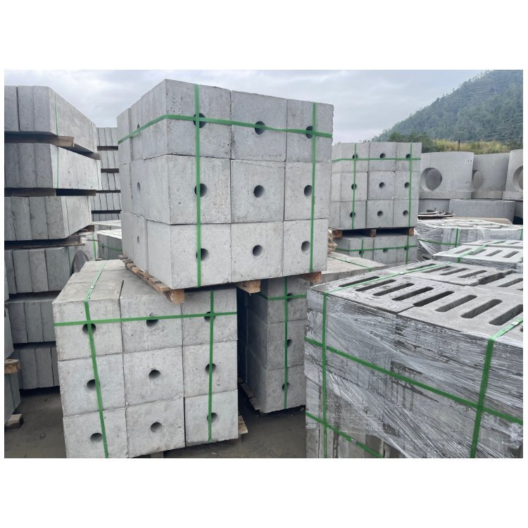 Outdoor photovoltaic piers support customized photovoltaic bases, and prefabricated cement foundation piers are easy to install