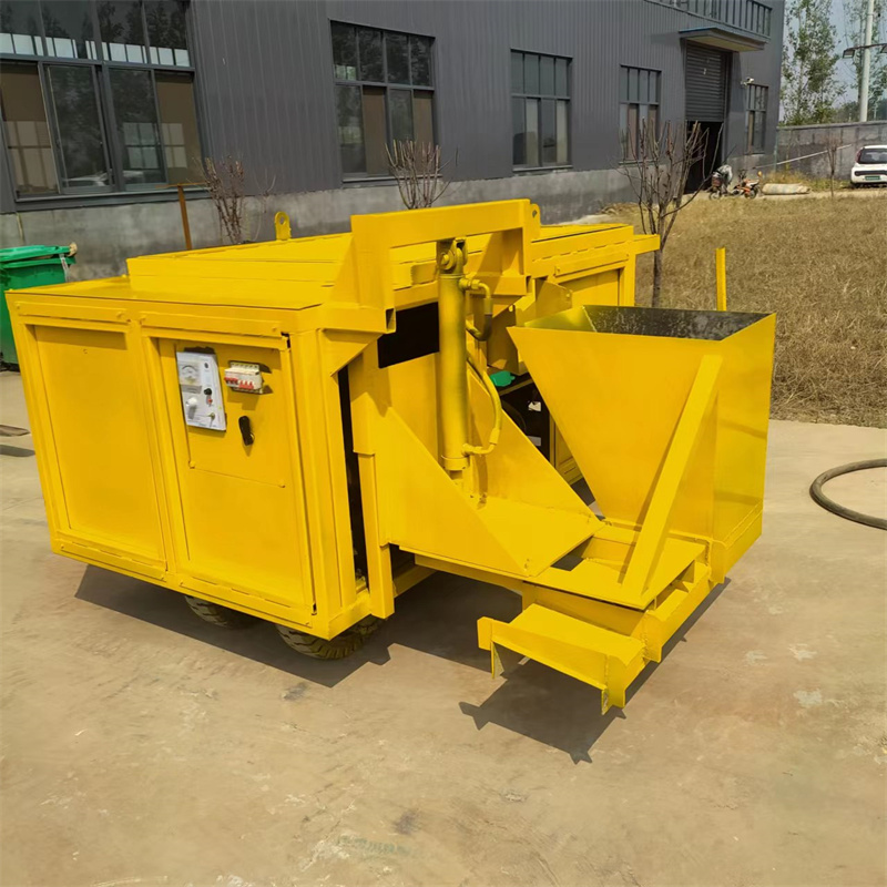 Highway curb concrete cast-in-place molding machine, diesel hydraulic curb sliding formwork machine