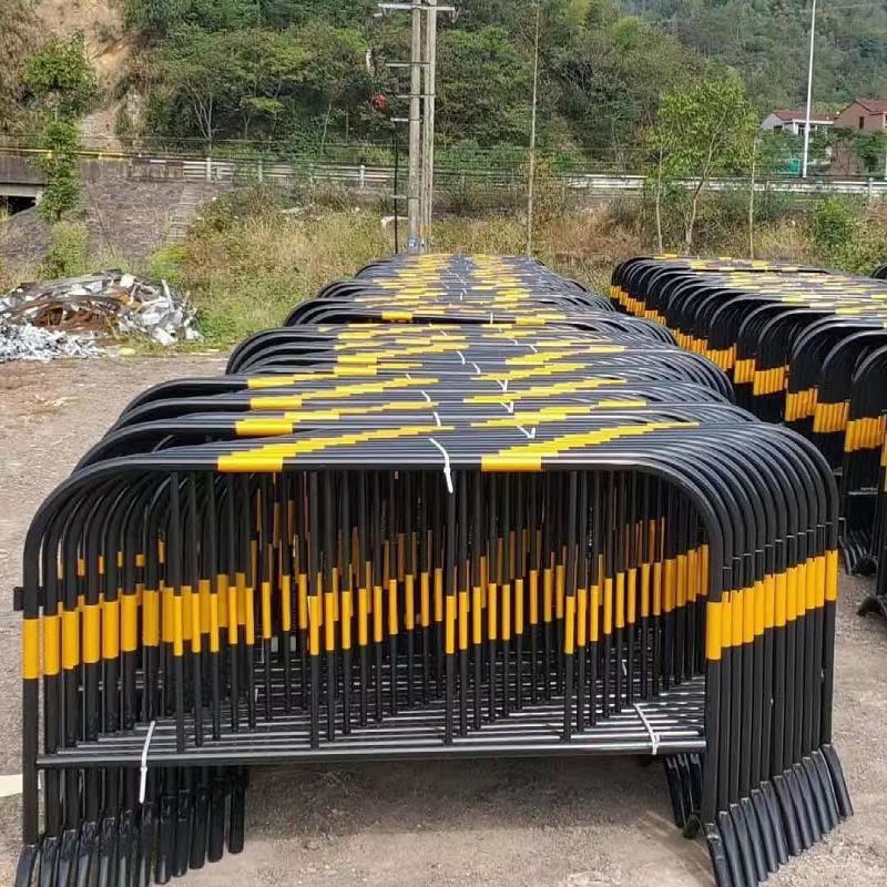 Iron Horse Fence Fence Construction Site Isolation Fence Temporary Mobile Fence Yellow Black Red White Building Isolation Lin Tai Wire Mesh