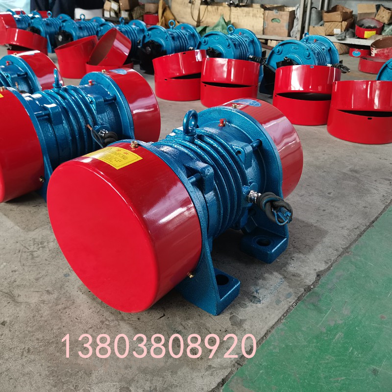 Vibration motor Hongda model YZG-30-2/6, excitation force 30kg, rapper power 2.2kw