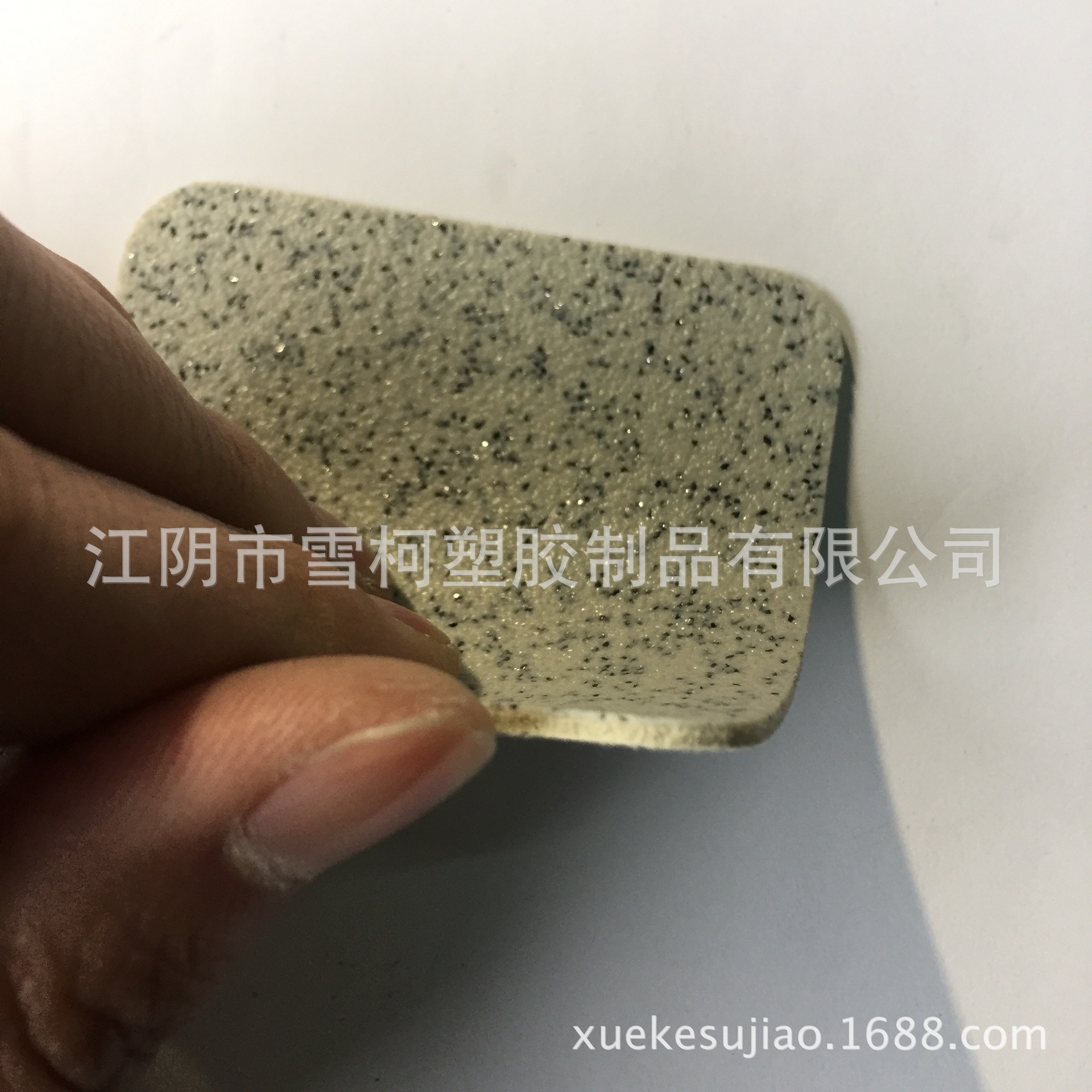 Chevrolet Bus Quartz Sand Color Dot PVC Floor Roll Material Diamond Sand Plastic Bus Floor Leather