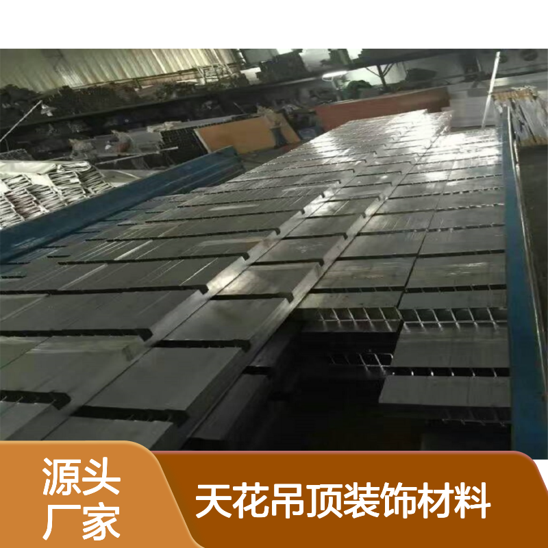 宏铝品牌生态木镂空幕墙天花吊顶装饰材料A2级防火