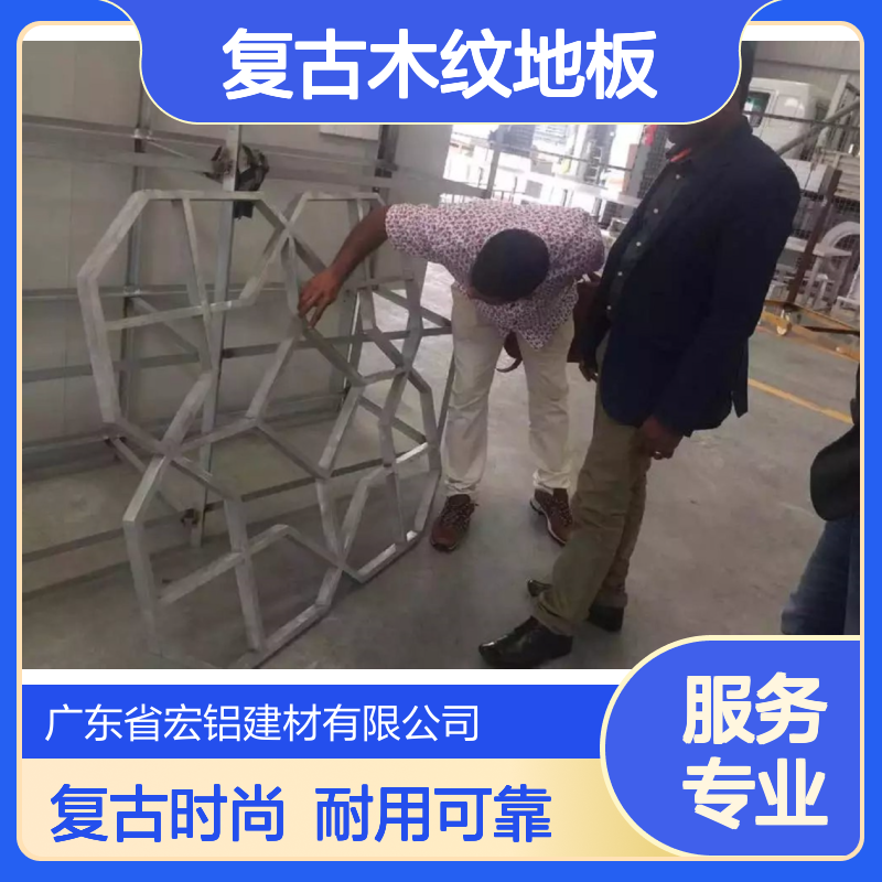 亚光白复古木纹地板的经典魅力与现代家居融合艺术 厚度公差 100um