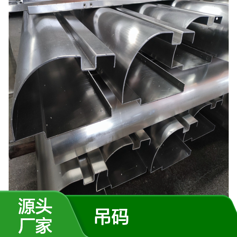 黑色室内，静谧氛围中流淌的艺术之梦 施工配件 吊码