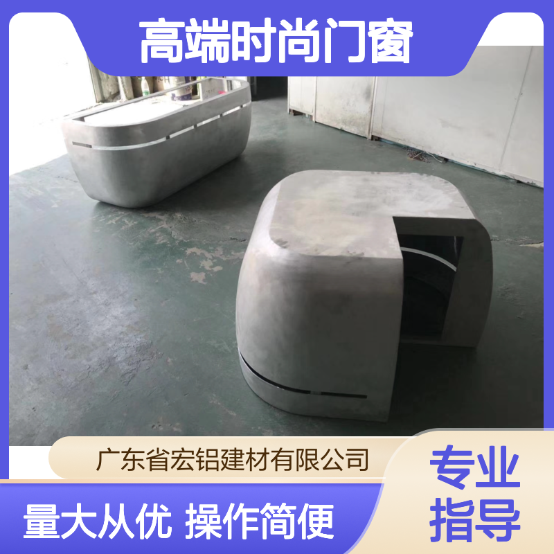 浅咖宏铝高端时尚门窗 轻质高强耐腐蚀 商业家居吊顶优选