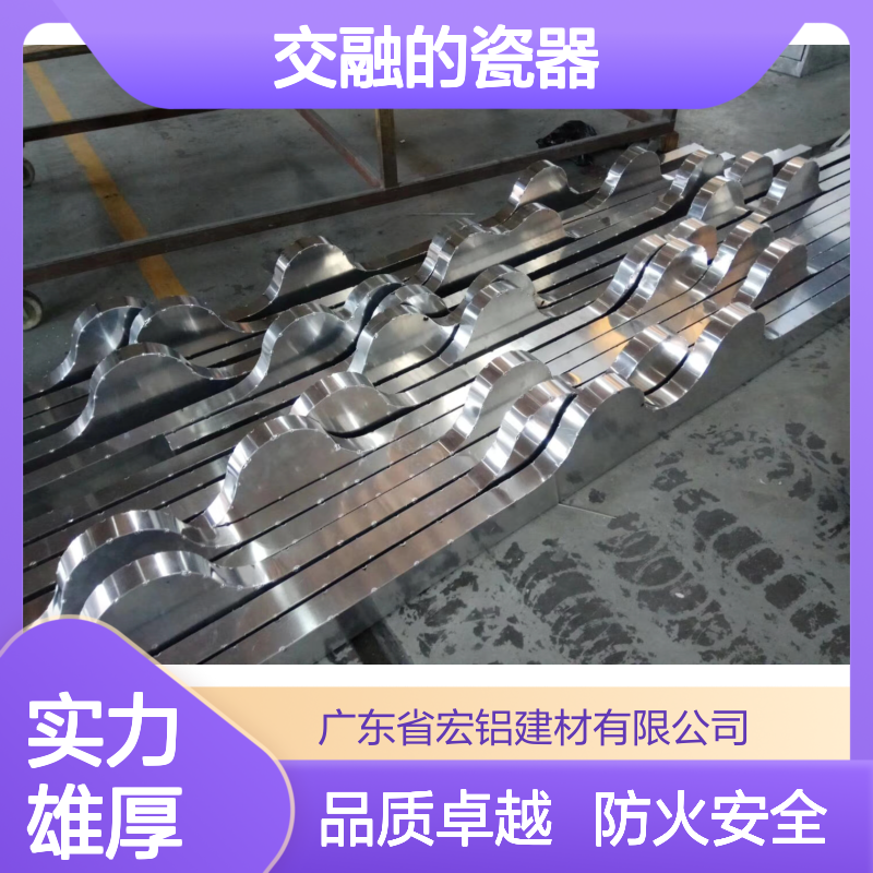 青色图纹：古韵今风交融的瓷器艺术魅力 防火等级 A2等级