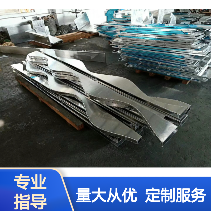 灰色木纹铝幕墙板 冲孔画铝板 建材装饰定制化高端之选