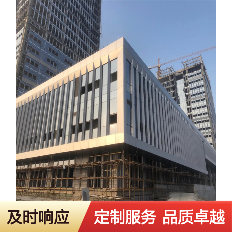 咖啡色波形铝板天花 轻质耐腐蚀 商业住宅吊顶优选 生产周期8天