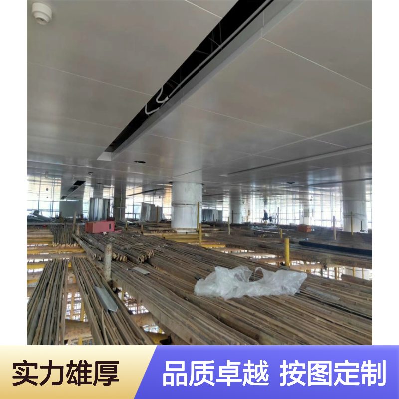 宏铝墙板高铁站仿木材金属墙板镂空铝板按图定制