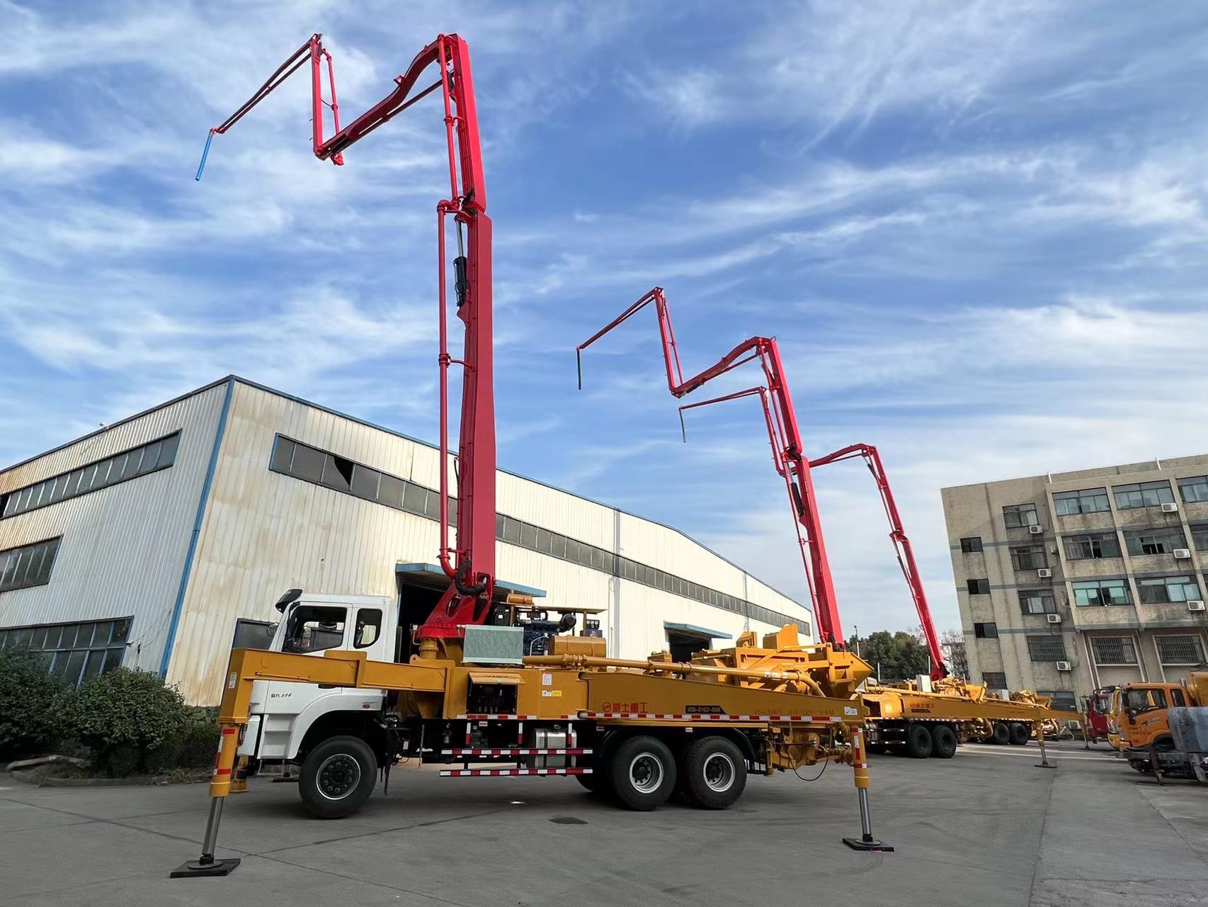 Weishi self mixing pump truck, 33 meters, single bridge, narrow road surface, rural building and road repair, 30 cubic meters of concrete per hour