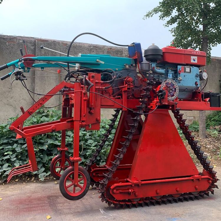 Scallion harvester commonly used by scallion farmers, equipped with self-service walking tractor and scallion digging machine