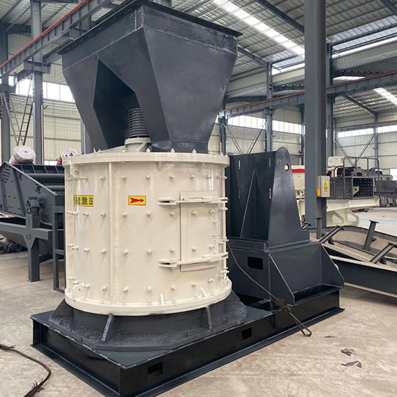 800 type vertical shaft sand making machine with a production capacity of 5 to 15 tons, small composite crusher, mobile sand compactor