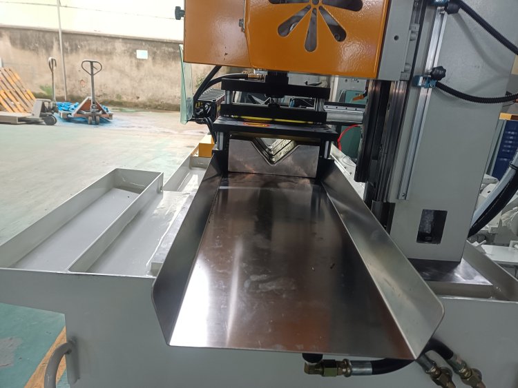 欧锐克 MC-425CNC- 全自动切管机 液压夹具 适用不锈钢钢管加工设备