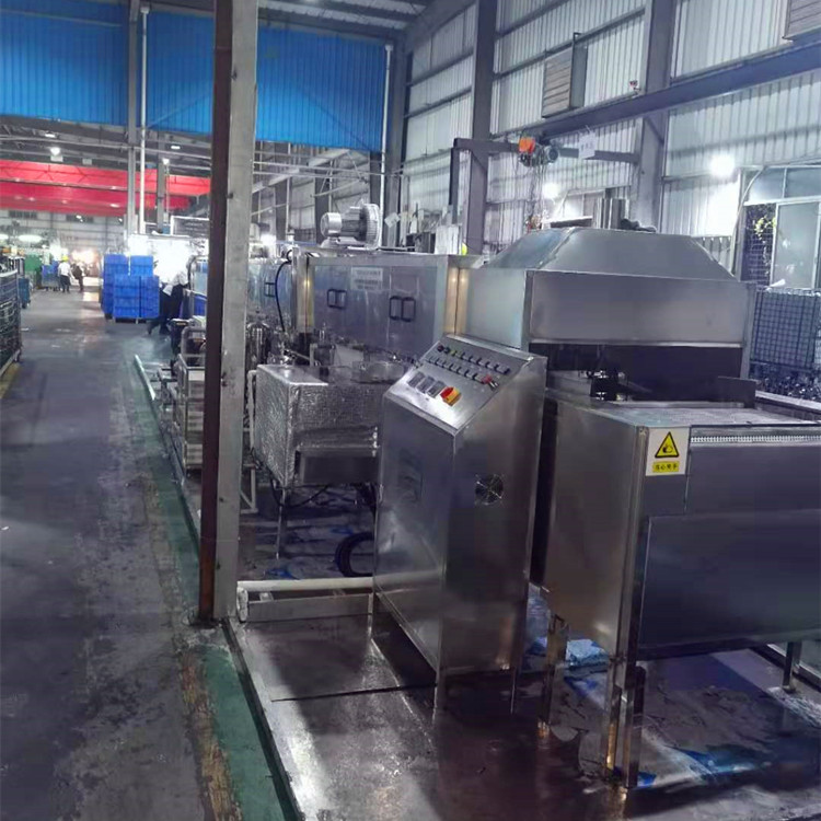 Ultrasonic cleaning of stainless steel bent pipes, bubble water washing and drying, automatic cleaning equipment for exhaust pipes of trunk cars