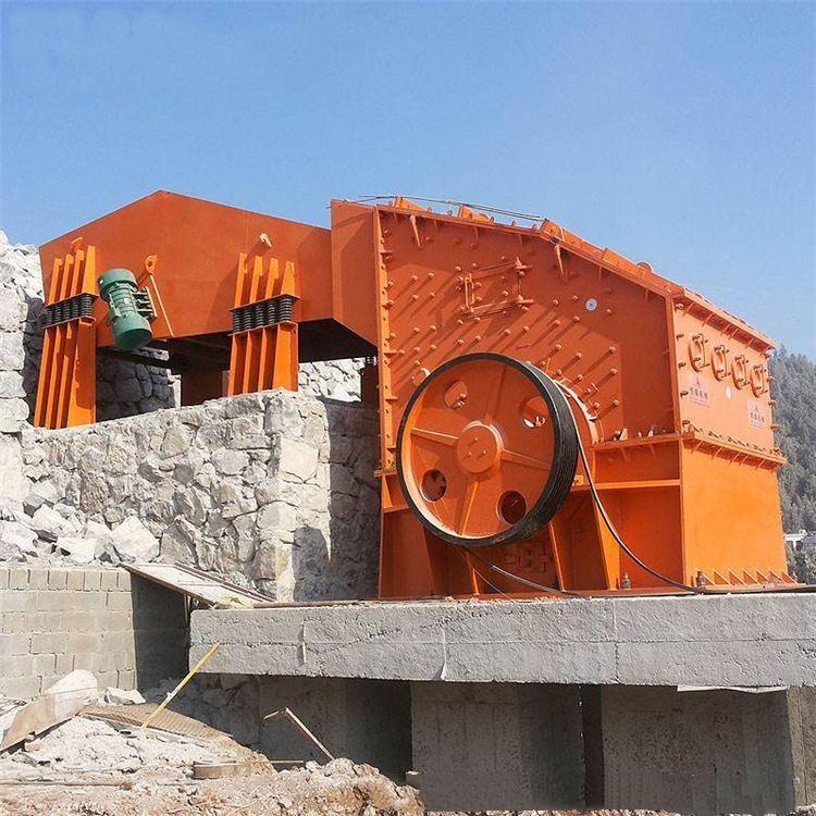 The operation method of the 1214 type large diameter limestone square box crusher of Guangxin Machinery is simple