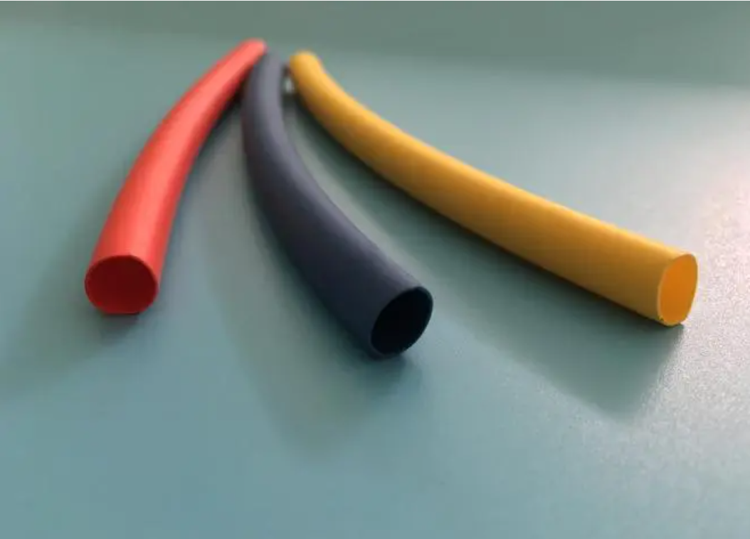 For 20 years, the manufacturer has been specializing in the production of RSFR-VDF175 semi hard polyvinylidene fluoride heat shrink tubing