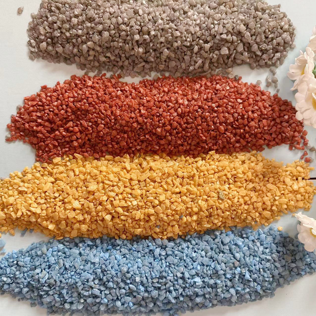 Changsen supplies colored ceramic particles for wear-resistant and anti slip garden runways, high-speed tunnels