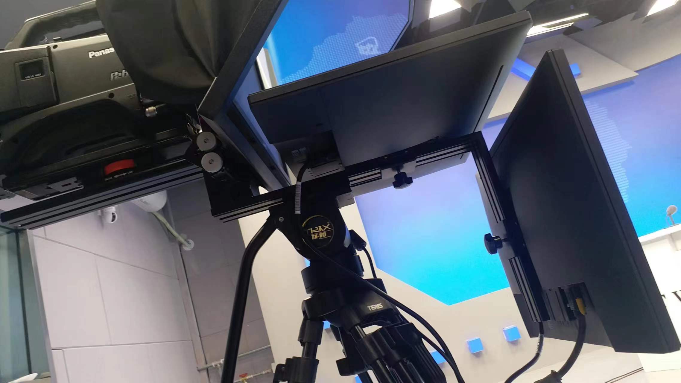 Tian Ying Shi Tong teleprompter, studio equipment, live streaming with goods, conference subtitle reminder, dual screen display