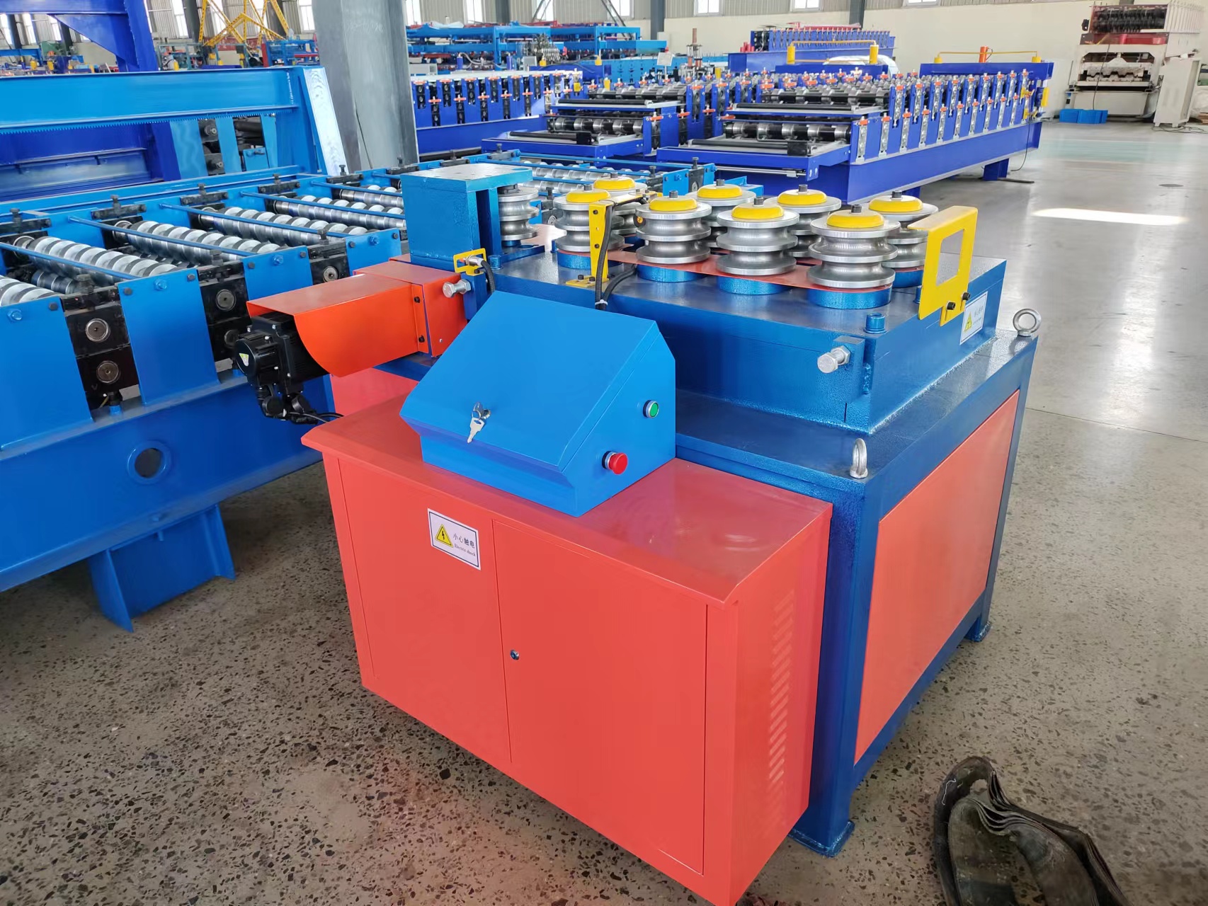 Vegetable greenhouse pipe bending machine fully automatic servo drive nine wheel pipe bending forming machine link necking equipment