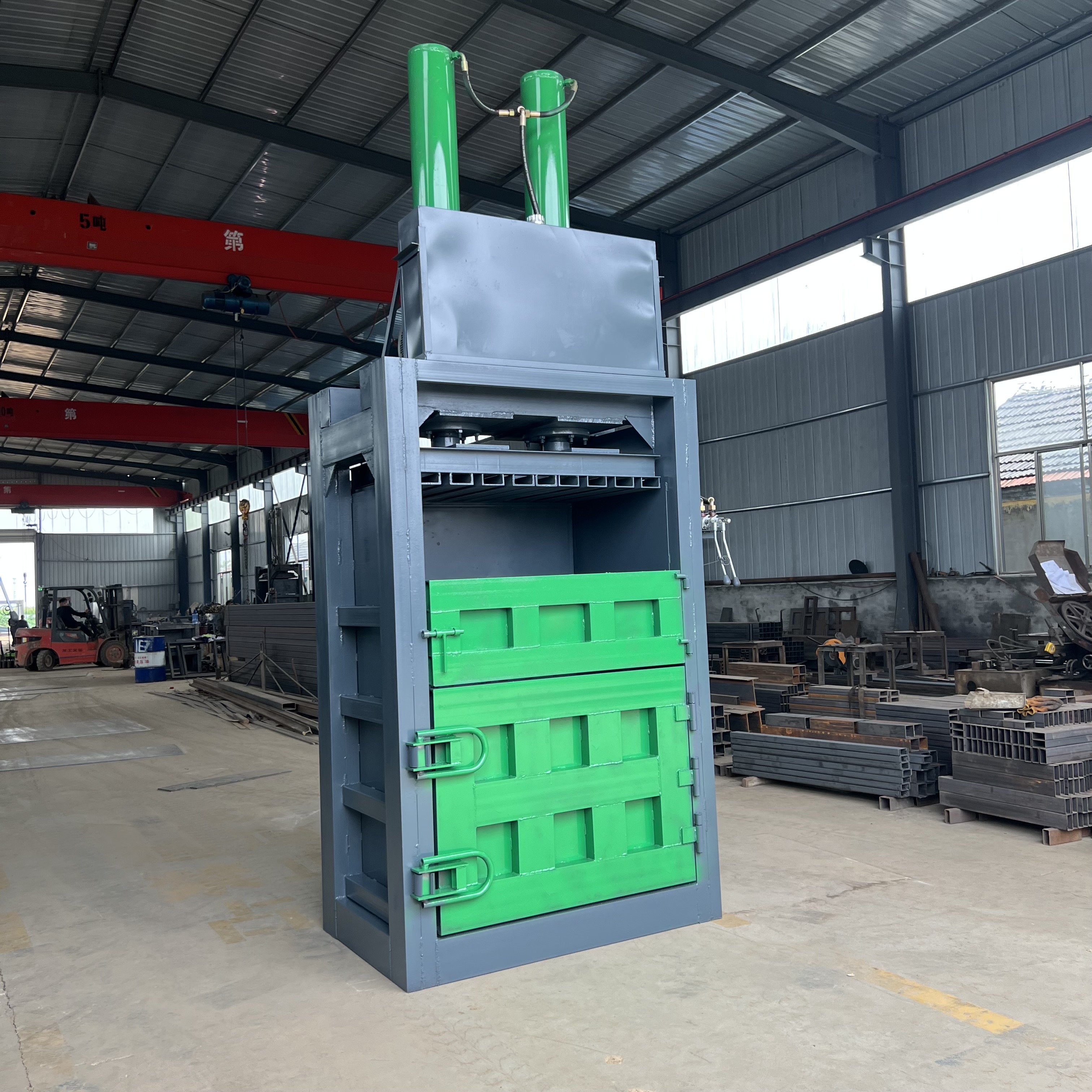 Waste paper packaging machine 120 ton vertical book cardboard box compressor waste scraps binding machine