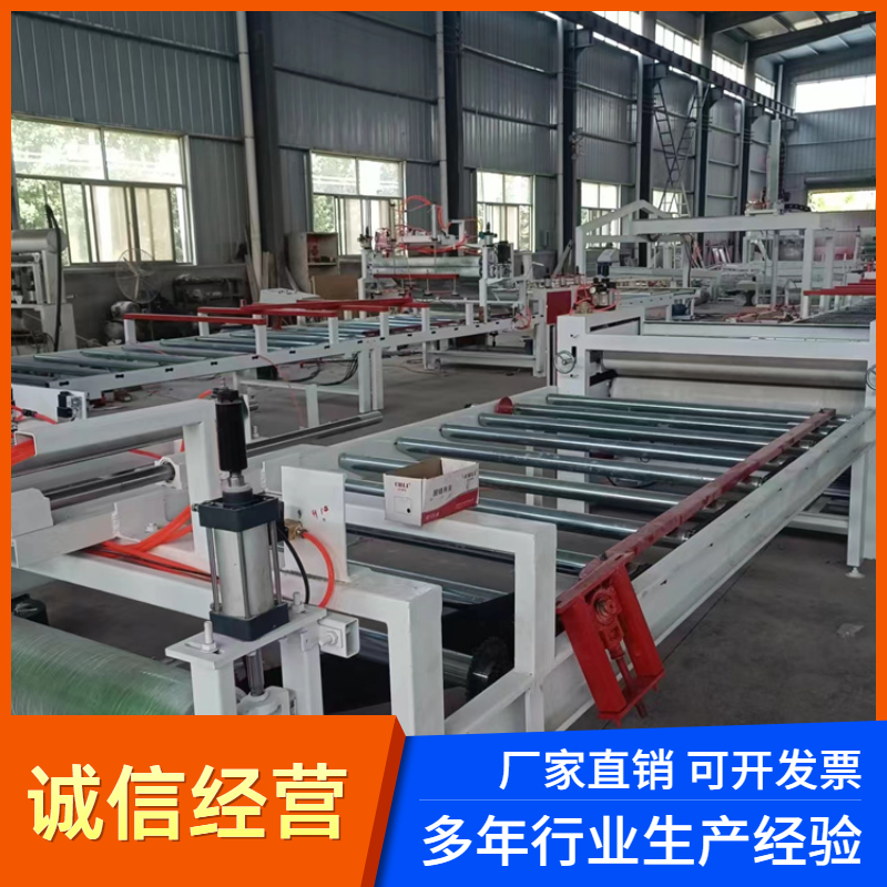 Scraper gluing, gluing, even gluing, good bonding effect PUR Hot-melt adhesive veneer machine, glass magnesium plate, color steel plate laminating machine