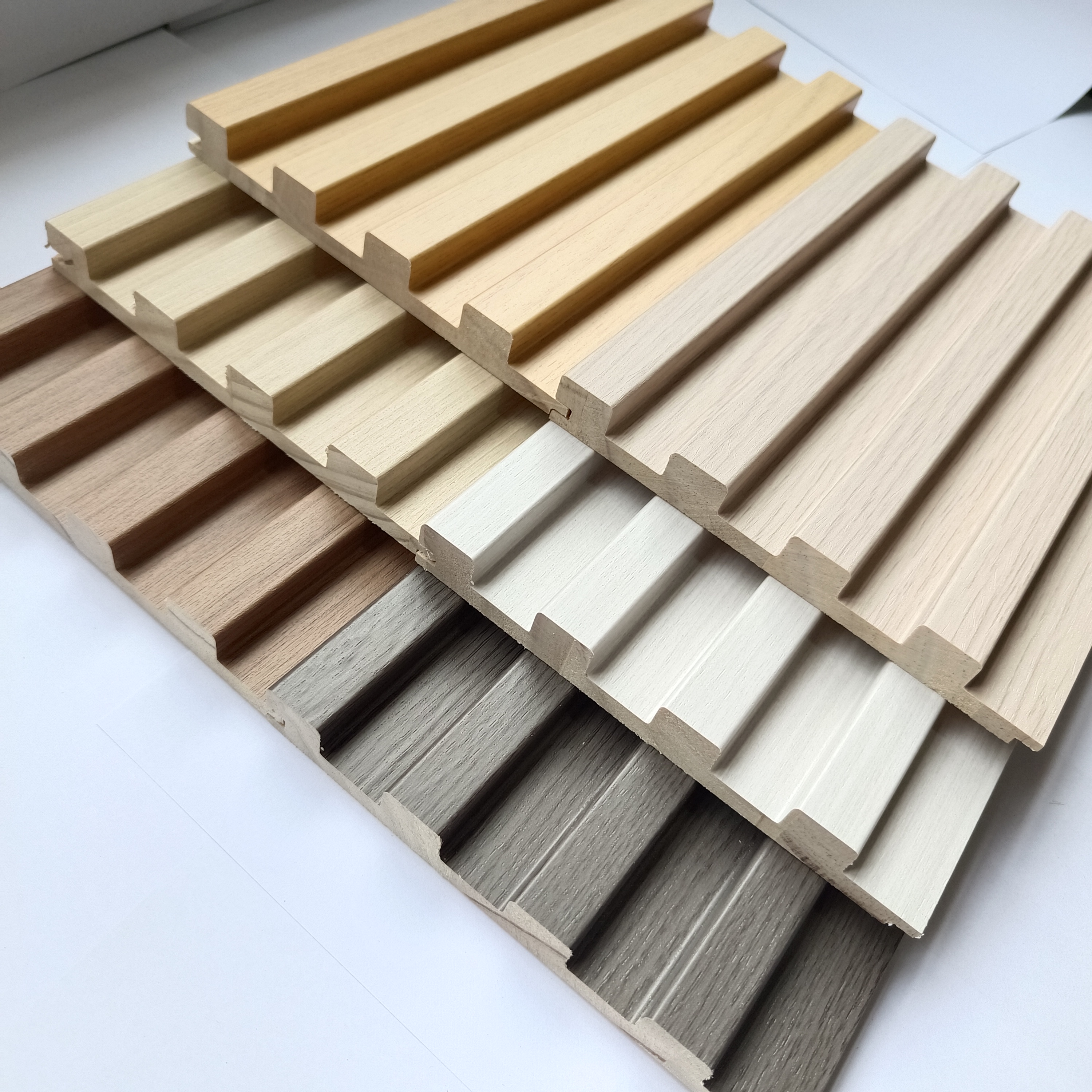 Solid wood grating board, integrated wall panels for school and kindergarten offices, concave convex shaped Great Wall panels supplied by manufacturers