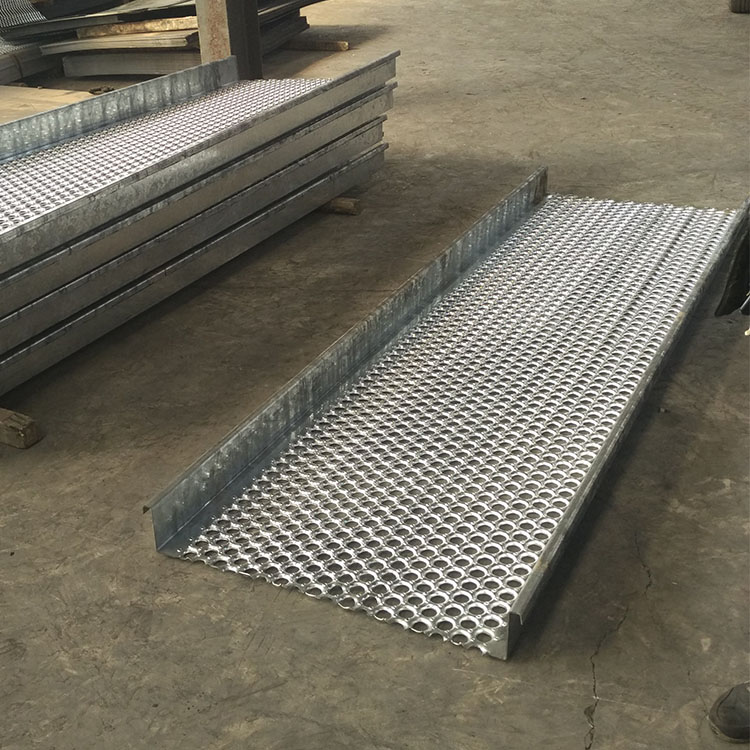 Supply of stamped steel scaffolding boards, construction boards, aluminum alloy crocodile mouth anti-skid plates, processing and sales