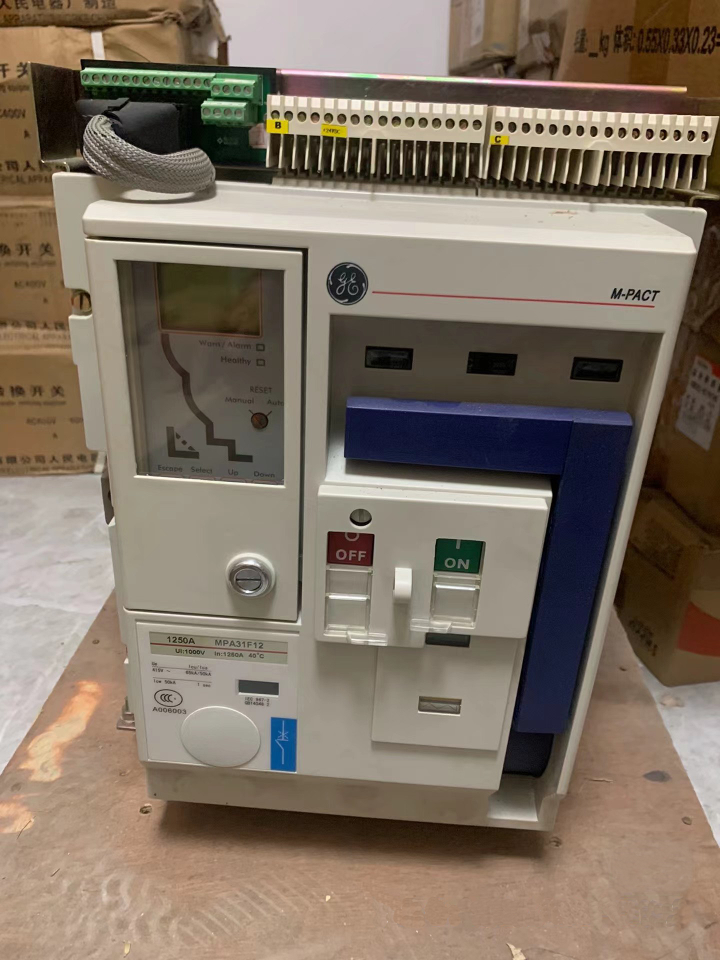 GE Universal Frame Circuit Breaker MPD31F40+Mpro27 Fixed 3P Current 4000A Segmented 70kA