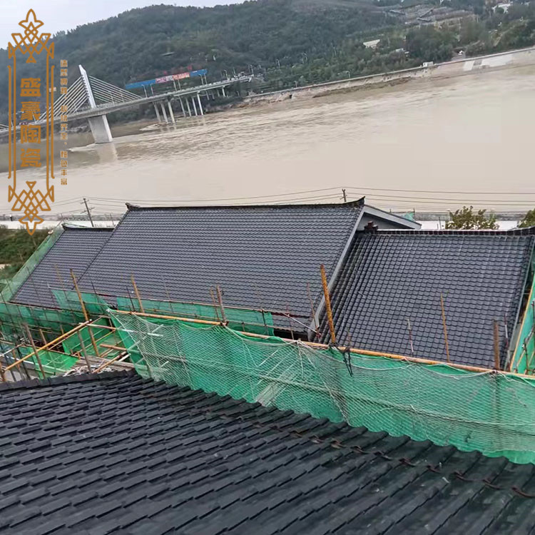 Flat tile roof construction, flat tile ethnic culture village roof tile waterproofing and insulation