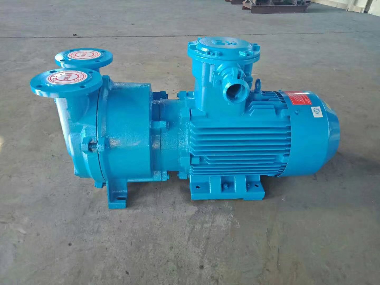 The 2BV water ring vacuum pump is made of stainless steel material that is corrosion-resistant and high-temperature resistant, making it an outstanding industrial pump