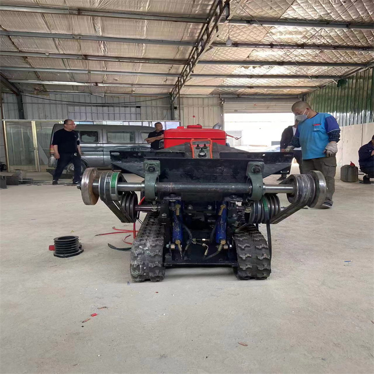 Crawler road cutting machine, road cutting, self-propelled diesel version, remote control cutting equipment for small craftsmen