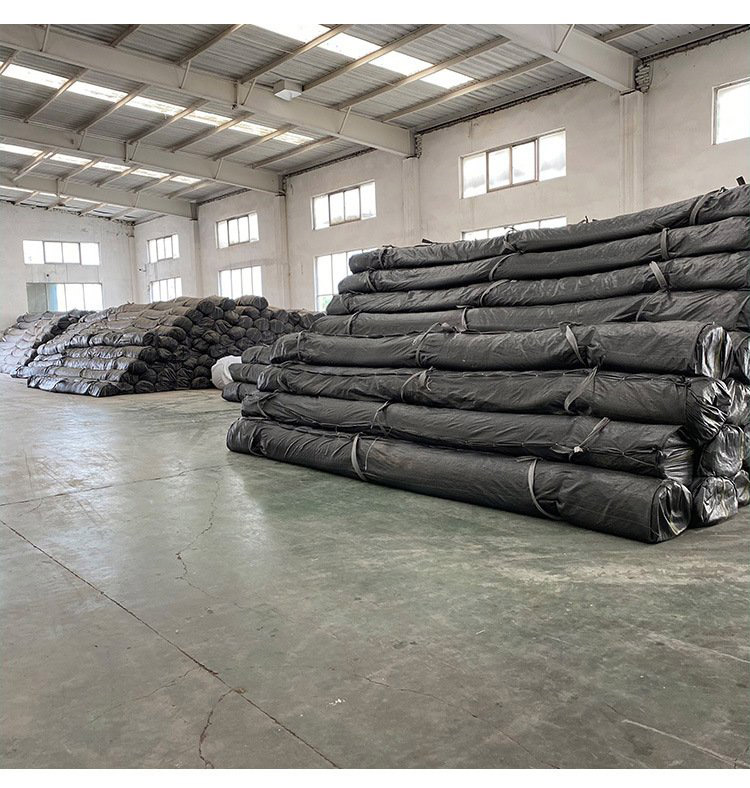 Composite waterproof mat for solid waste disposal Dongchen supports customized natural sodium based bentonite waterproof blanket