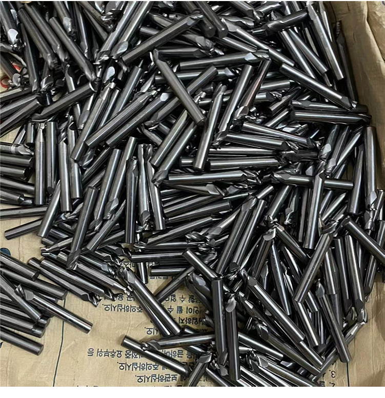 蚌埠回收京瓷刀粒 钨钢钻头回收 蚌埠高价回收进口刀具