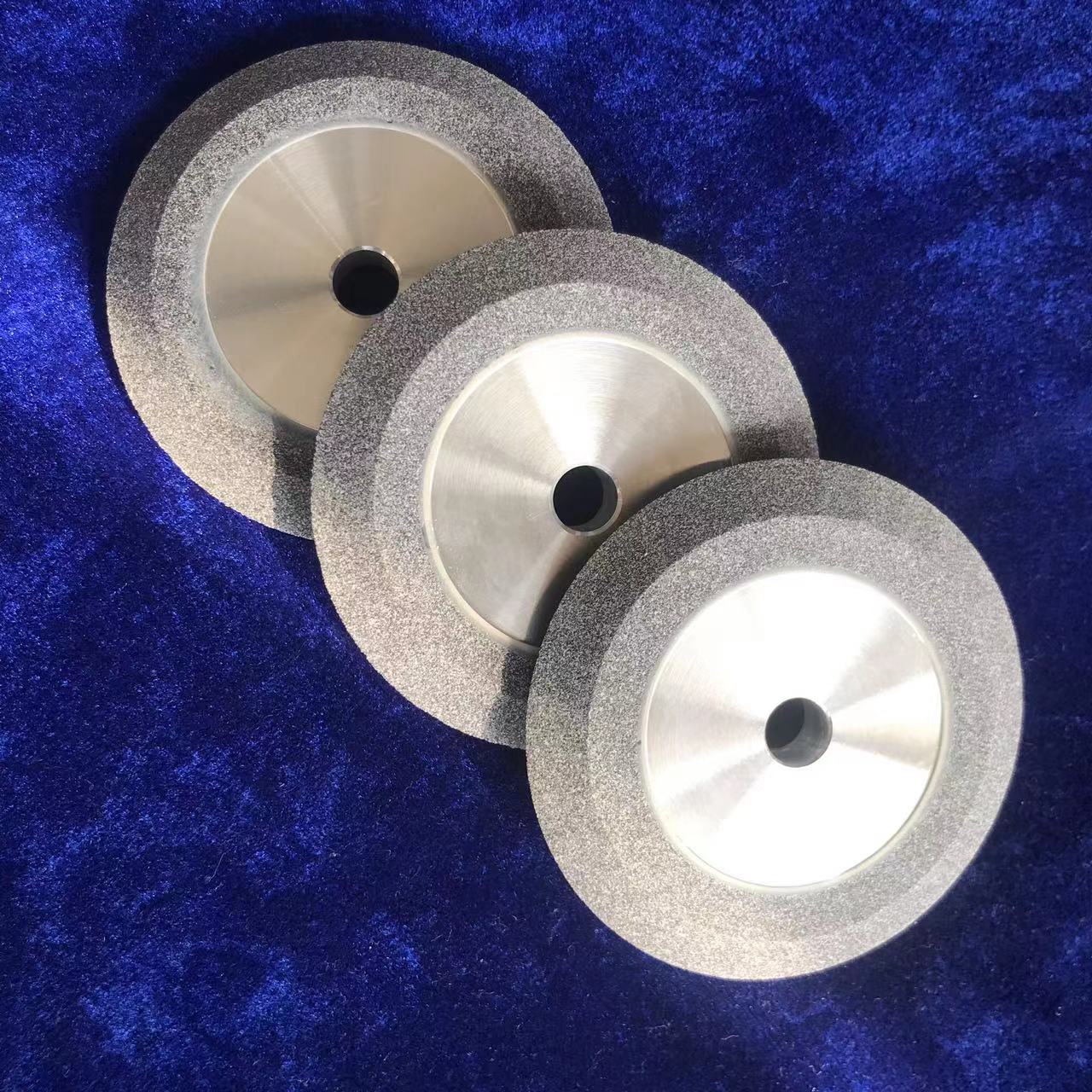 Mold Steel Sand Wheel Ceramic CBN Sharp Cup Type 100 * 50 * 20 Size Coarse Grain with Large Allowance