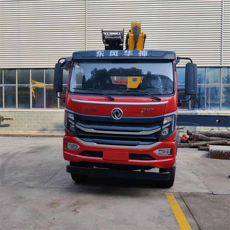 Chengli brand Dongfeng DV3 single axle truck mounted crane with 8 tons and 4 boom lifting capacity, Kangji 200 horsepower