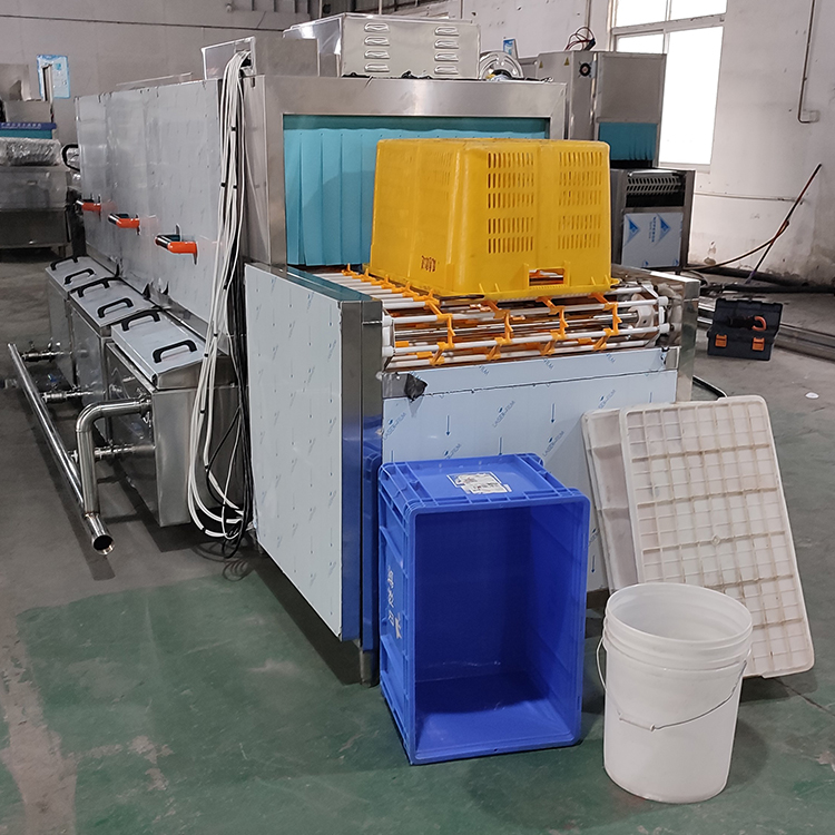 Tunnel type plastic chicken coop cleaning machine, chicken manure tray, high-pressure spray basket washing machine, cage washing machine