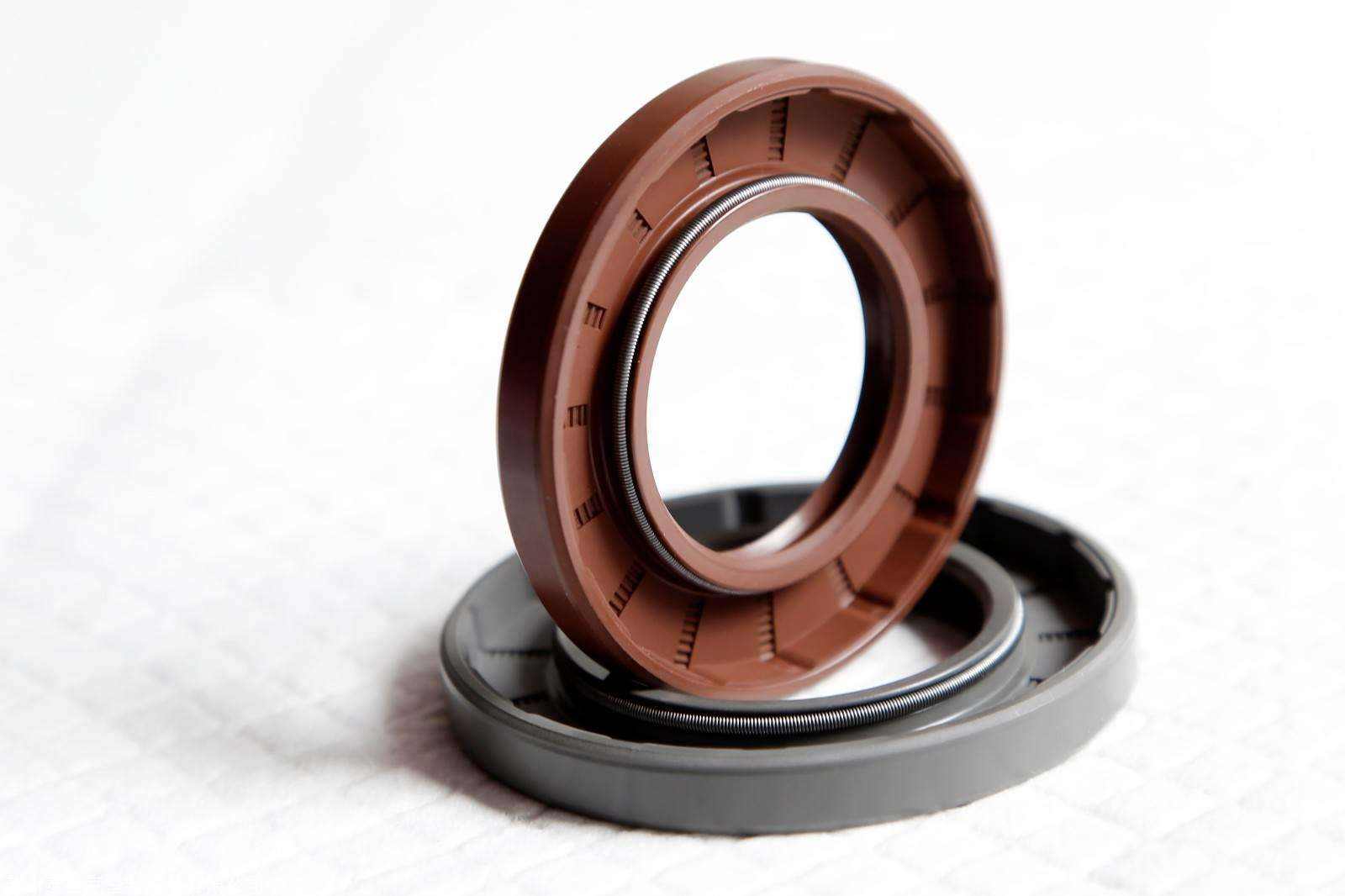 Quanpu Rubber and Plastic provides large sealing rings, large-sized O-rings, and irregular rubber