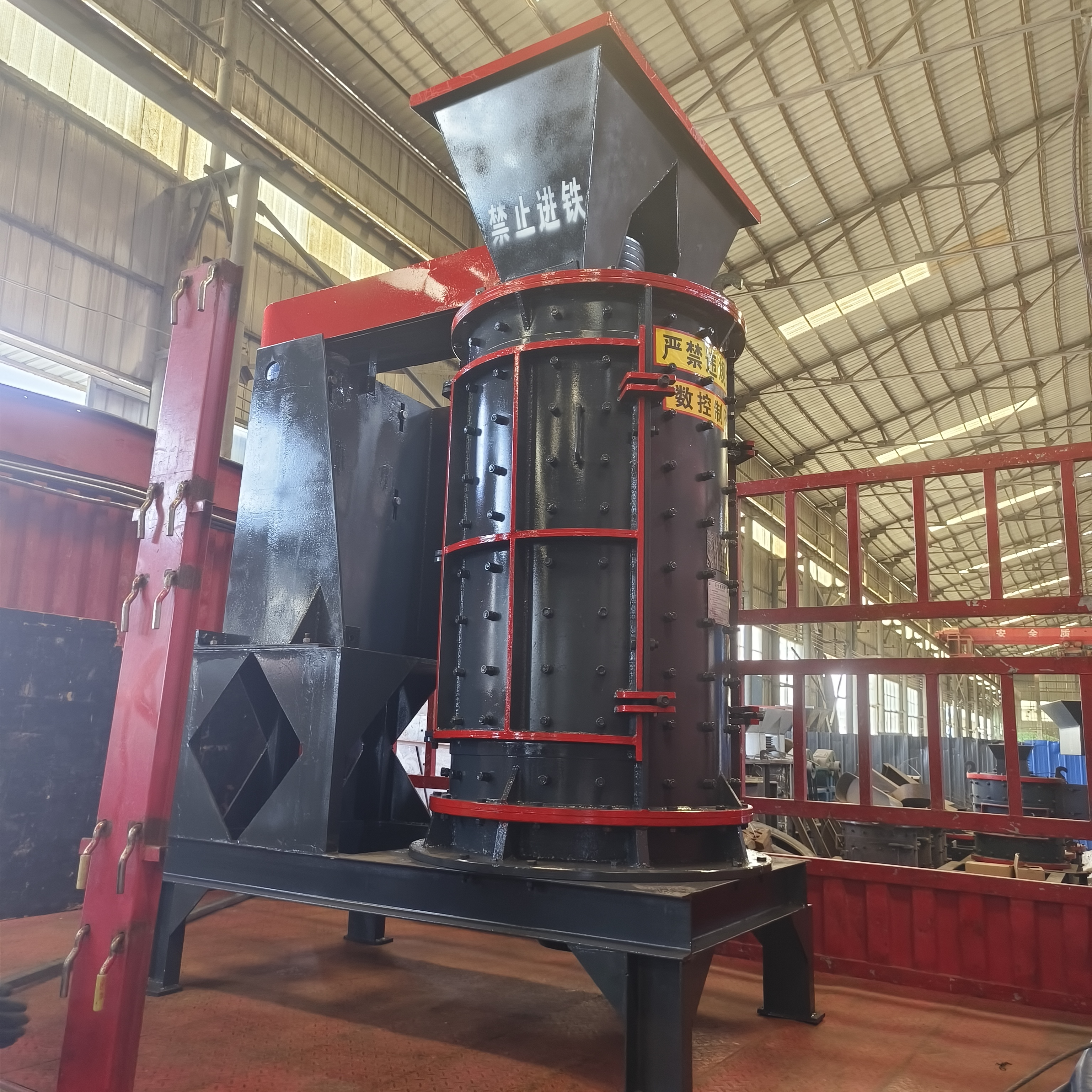 800 plate hammer, seven layer sand making machine, 150 mesh sand crusher, customized by Xinhong