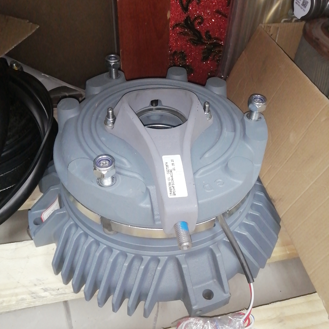 Saiwei helical gear reducer R47DRN90L4 1.5KW variable frequency reduction motor