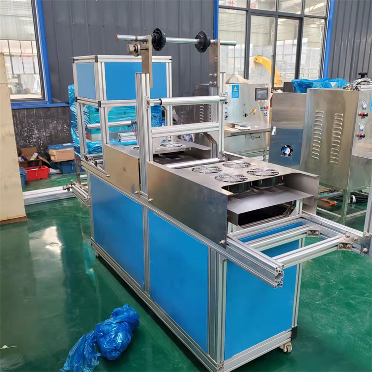 Solvent plaster coating machine water-based adhesive oiliness adhesive coating wiring Glasin paper silicone oil paper base material plaster machine