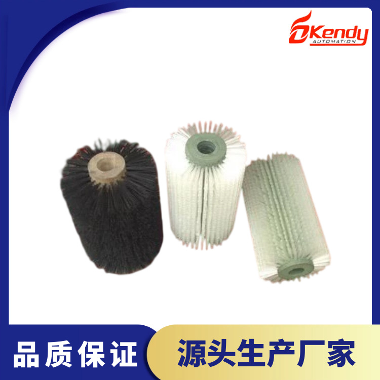 Pillow type packaging machine, relay packaging machine, heating tube, knife holder, blade, particle