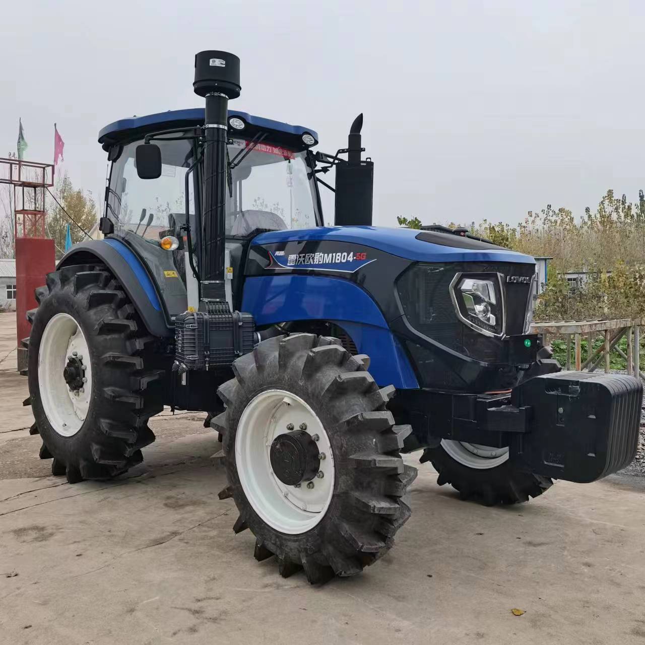 High horsepower tractor, Lovol 1804 tractor, high configuration, multifunctional Weichai Power Bridge, efficient and durable