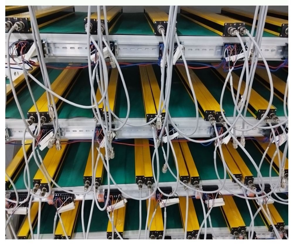 Infrared measurement of screen size, length, width, height, width, and hole measurement using grating for volume measurement