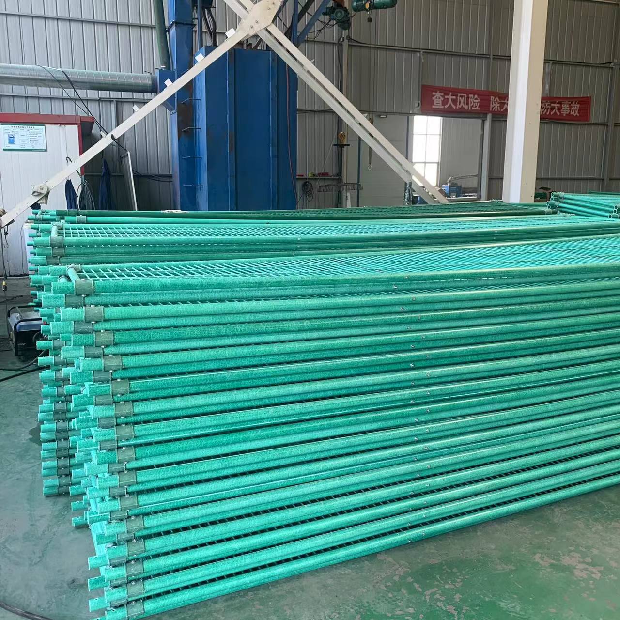 Zhanrui Expressway Glass Fiber Reinforced Plastic Anti glare Net Highway Anti glare Guardrail Net Anticorrosion and Moisture Resistance 80 * 400