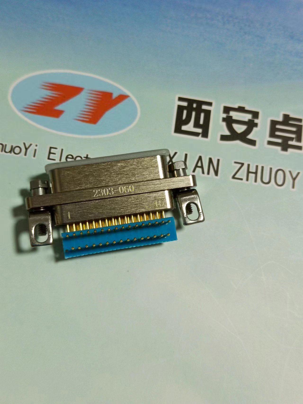 Zhuoyi ZY micro rectangular electrical connector J30J-21TJS 21 core metal shell wire length can be customized