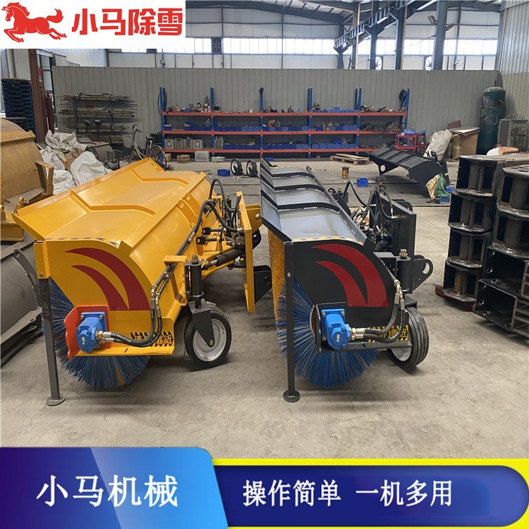 Road surface snow cleaning machine, mechanical snow removal vehicle, snow accumulation rolling brush type snow sweeping vehicle, for factory road cleaning